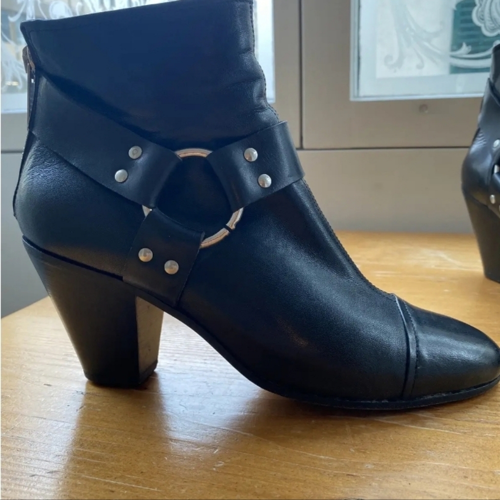 Gareth Pugh Men's Black Back Zip Leather Low Boots Size  7 US (M) 8.5 US (W)